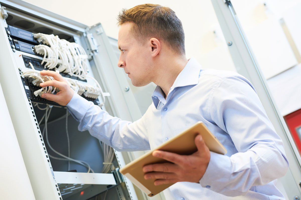 Itermi provides businesses with highly trained and experienced technical resources to perform a variety of IT infrastructure support tasks, including installation, relocation, upgrades, changes, and deinstallation.